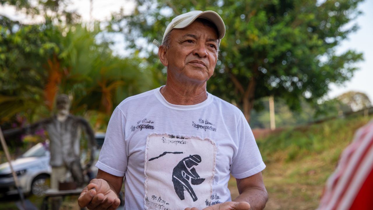 Sidney Veras, professor e historiador que preserva a memória do garimpo de diamantes na Serra do Tepequém.