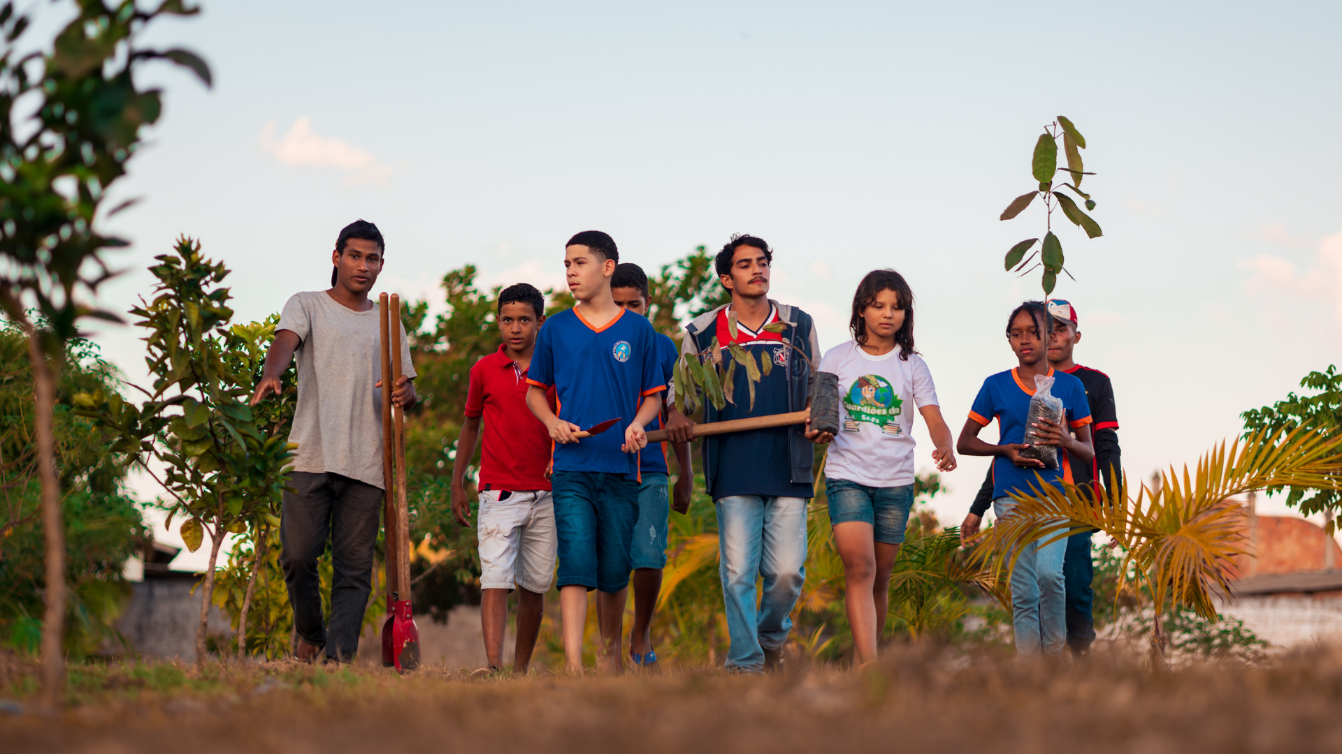 Episódio Com apoio do programa Motriz Educação Amazônia, professores recebem formação e escola na zona rural iniciou plantio de agrofloresta por alunos
